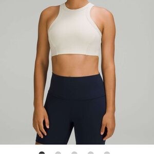 Lululemon Ribbed‎ Nulu High-Neck athletic Yoga Bra Size 2